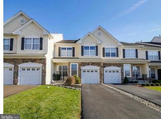 71 Brecknock Ct, Newtown, PA 18940