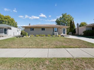 46966 McKenna Dr, Macomb, MI 48044