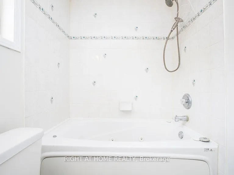 11 Butternut Dr — Photo 26
