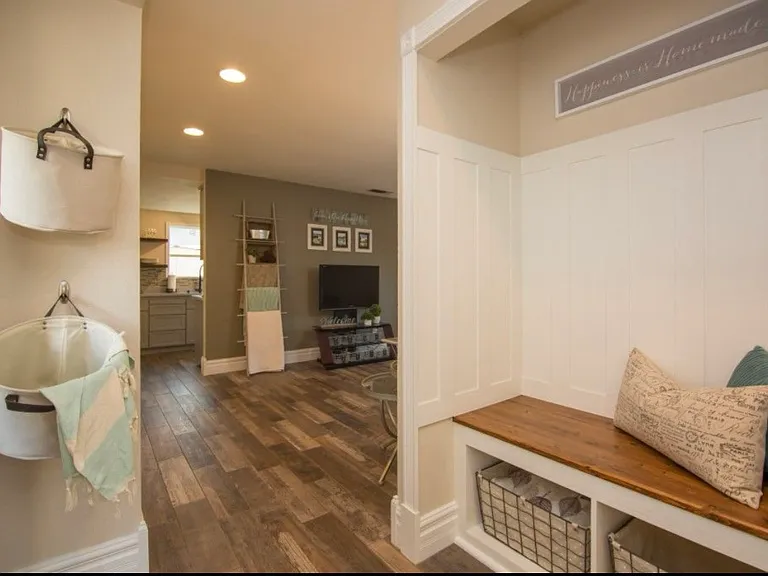 7838 Tabare Ct — Photo 3