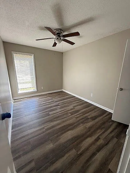 3 bed, 1218 sqft, $1,395 — Photo 2