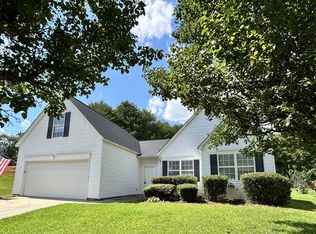 4 Pear Tree Ct, Mauldin, SC 29662