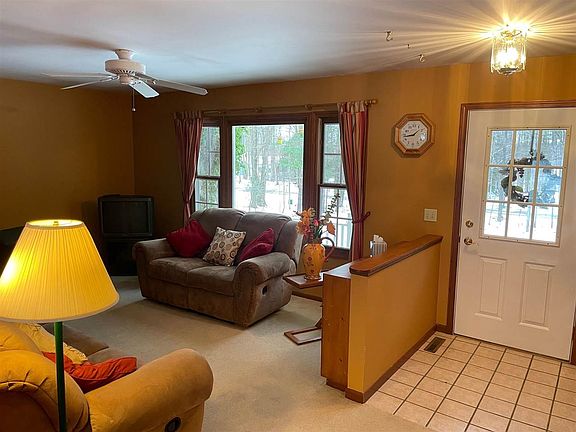 4th image of 851 Woodview Dr