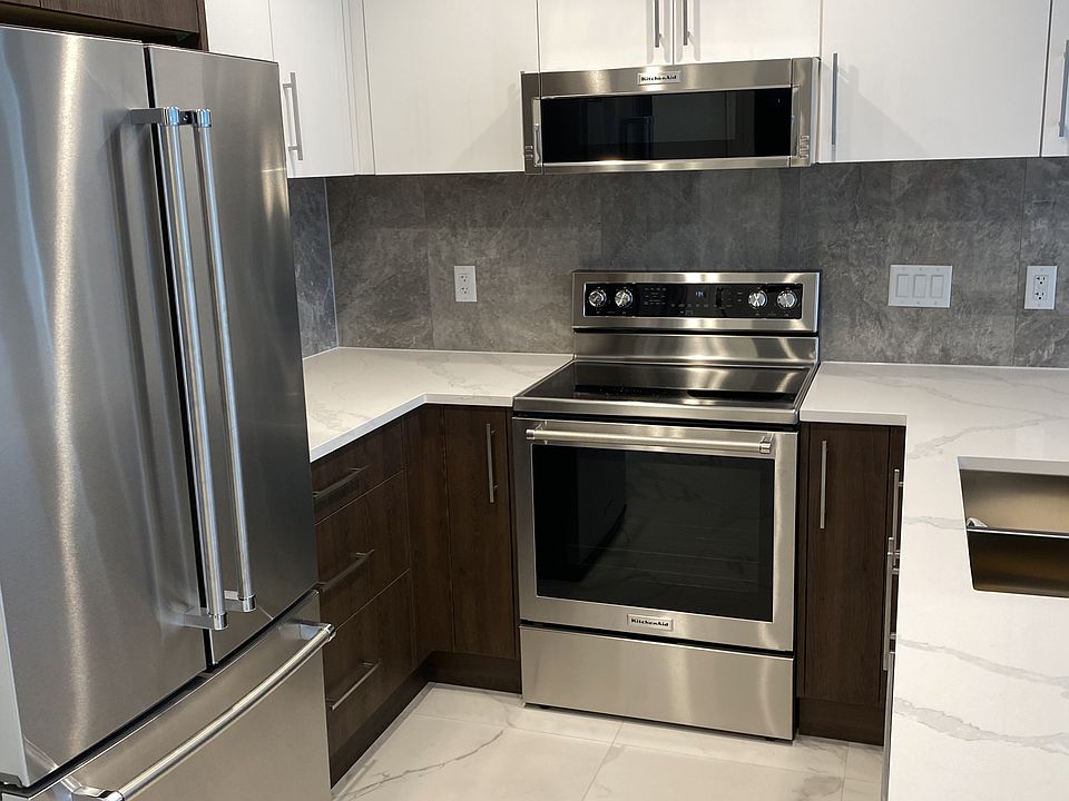 1st image of 11781 224th St #204
