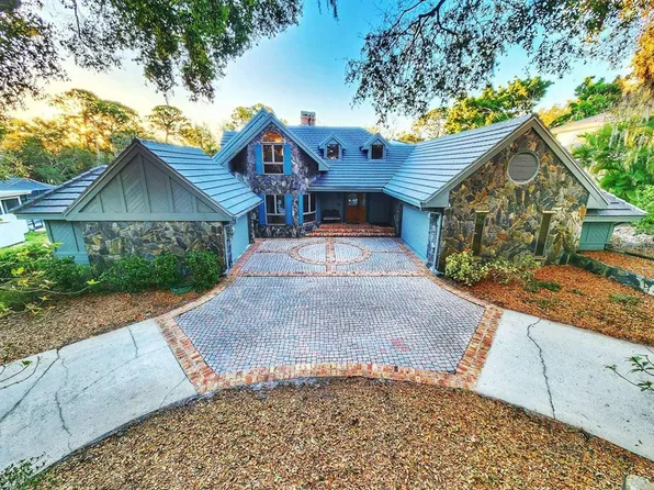 3522 Shoreline Cir, Palm Harbor, FL 34684