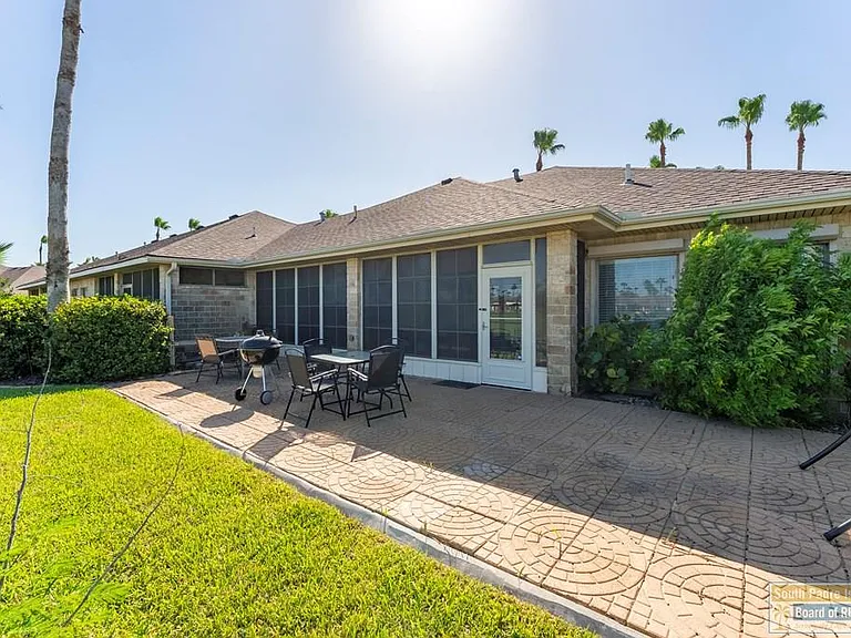 1 Torrey Pines Rd — Photo 32