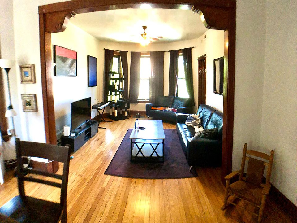 1st image of 3337 W Evergreen Ave