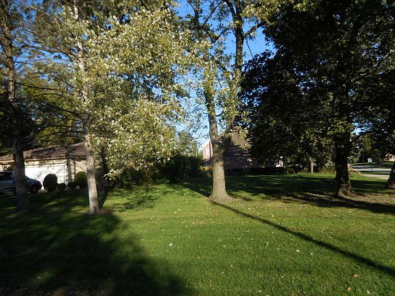 5th image of 2169 Elmira Ave