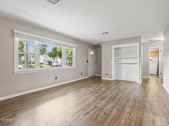 5th image of 5 Oakland Street