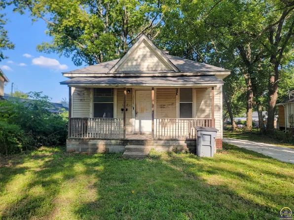 1112 Exchange St, Emporia, KS 66801