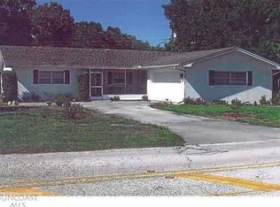 440 Mehlenbacher Rd, Belleair, FL 33756