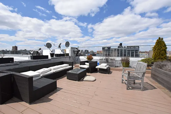 Rented by Clove Realty LLC | media 30