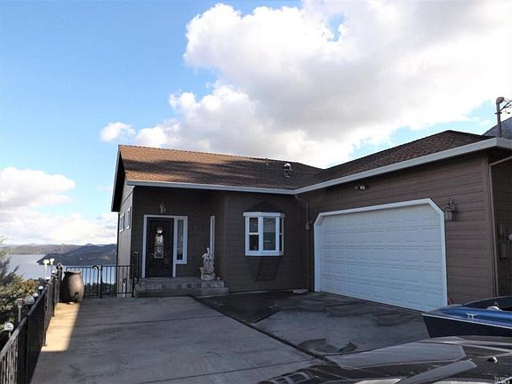 3rd image of 8149 Mountain Crest Dr