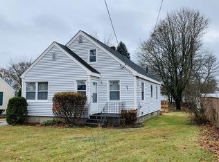 421 Robinson Ave, Attleboro, MA 02703