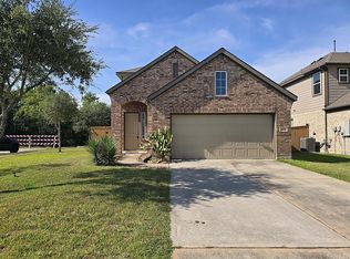 2001 Acklen Run Dr, Rosharon, TX 77583