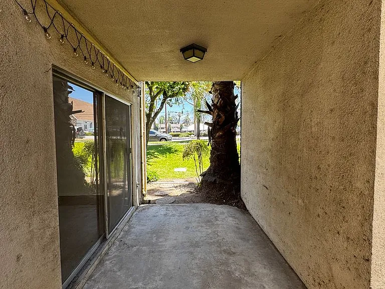 100 - Kimberly Apartments — Photo 47