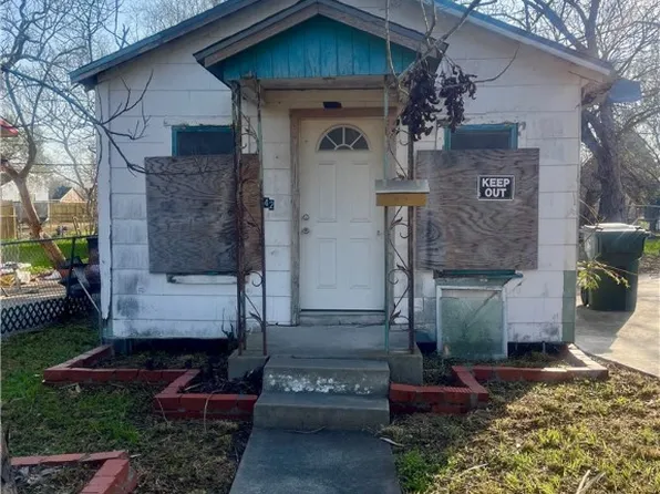 542 Balboa St, Corpus Christi, TX 78405