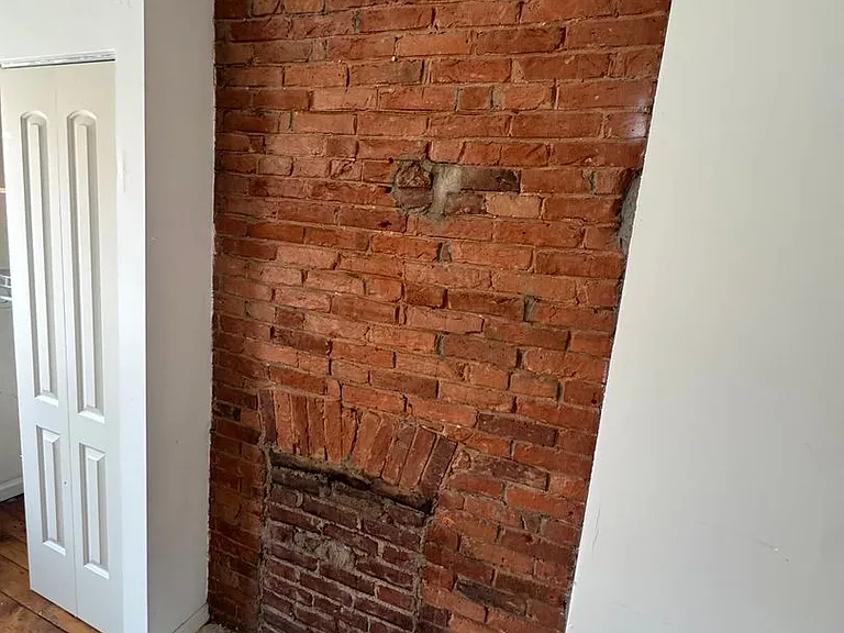 4520 Liberty Ave — Photo 5