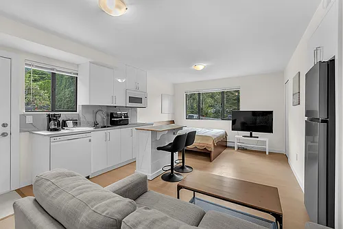 3 Saint Andrews Ave #STUDIO Photo 1 3 Saint Andrews Ave #STUDIO Photo 1