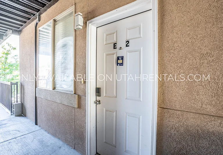 884 E 700 N #E2-1 — Photo 15