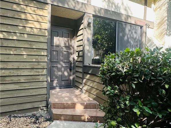 21145 Lassen St Unit 1, Chatsworth, CA 91311