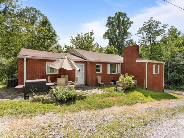 108 Wilrecar Dr, Black Mountain, NC 28711
