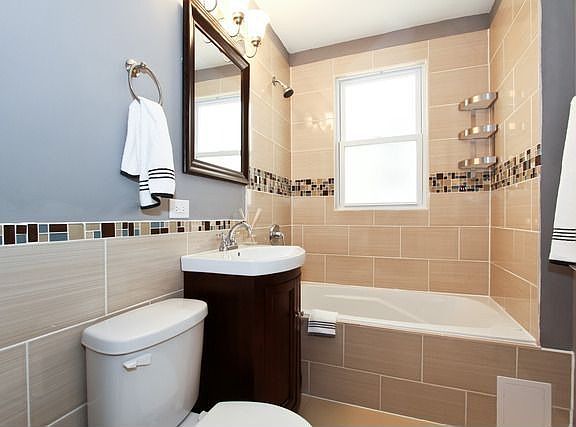 5th image of 7736 S Wolcott Ave