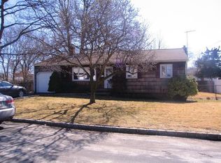 354 Manhattan Ave, West Babylon, NY 11704