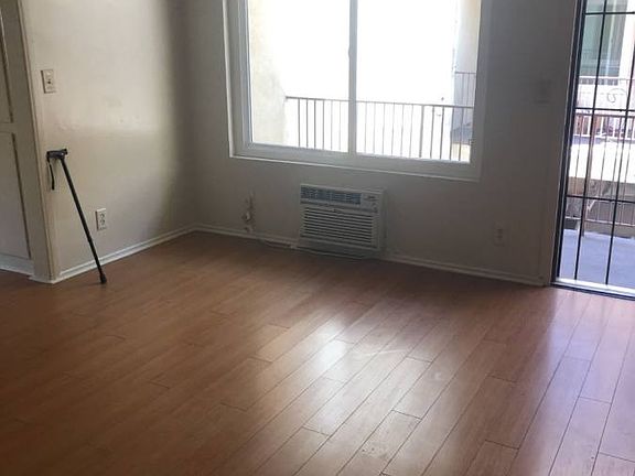 2nd image of 10134 Mountair Ave
