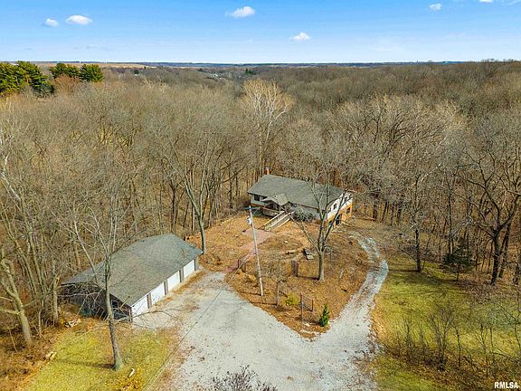 5th image of 220 Schulzki Ln