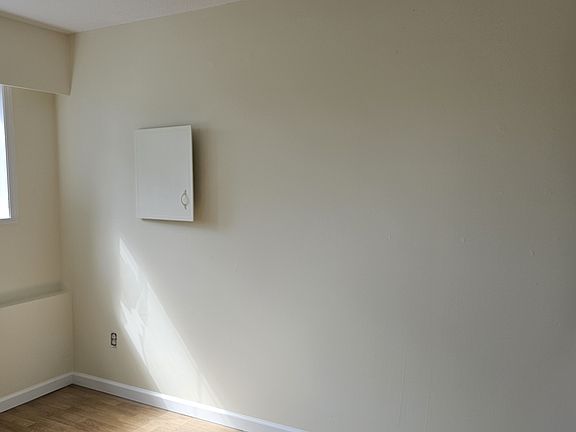 4th image of 11873 73rd Ave
