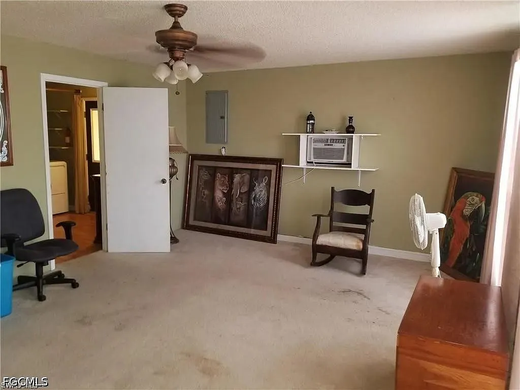 3 bed, 2.0 bath, 1822 sqft, $2,300 — Photo 4