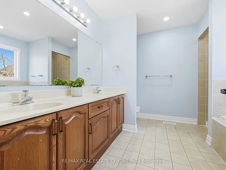 15 Heatherdale Dr — Photo 23