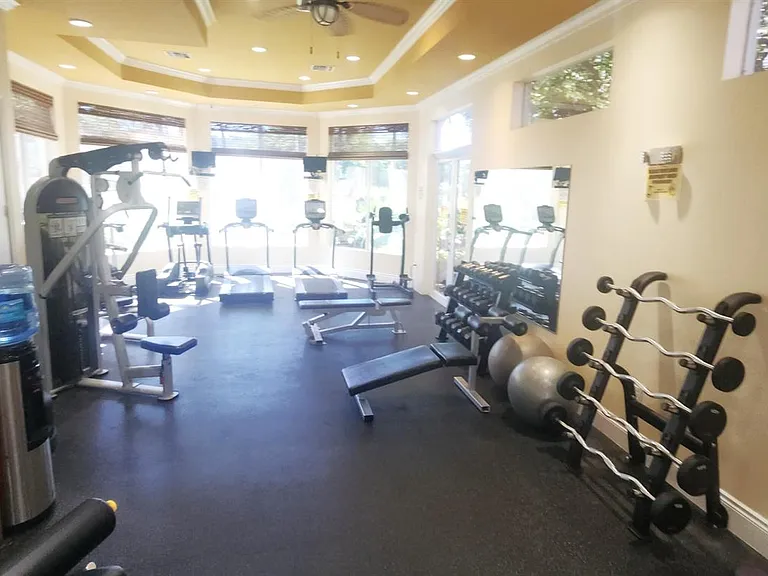 820 Lavers Cir #G409 — Photo 32