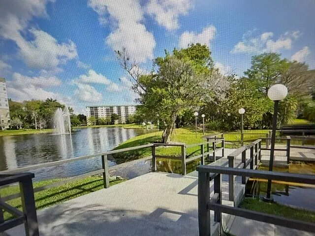 2308 S Cypress Bend Dr #123 — Photo 27