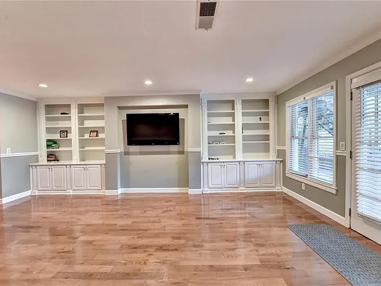 645 Falls Bay Ct — Photo 65
