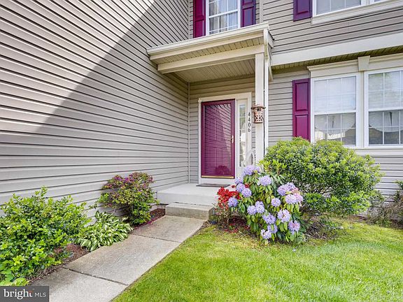 2nd image of 4406 Kildare Ct