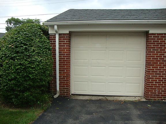 5th image of 1838 Northwest Ct