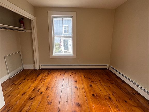 4th image of 9 Darling St #1