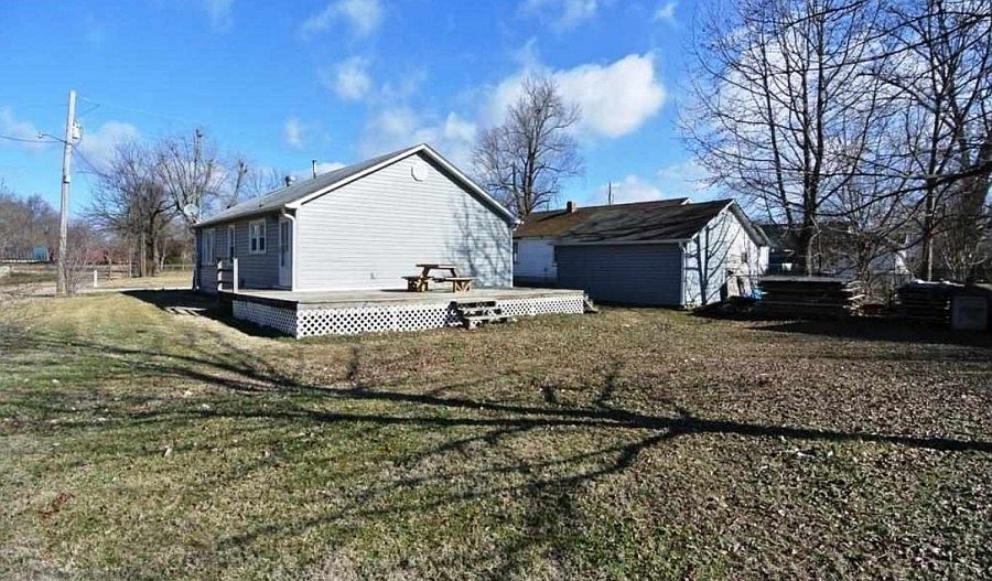 2nd image of 1034 Nickey St