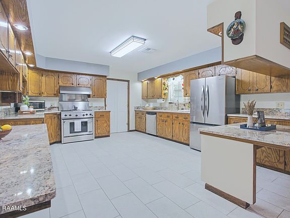 5th image of 1275 Duplechin Rd
