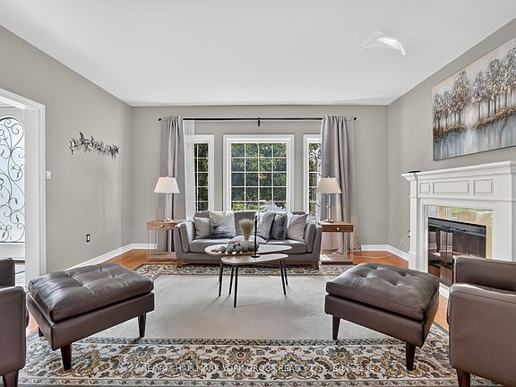 2nd image of 669 Kingsmere Ave