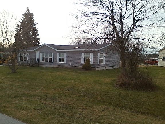 4th image of 2549 Lewis Dr