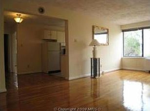 2nd image of 305 C St NE APT 204