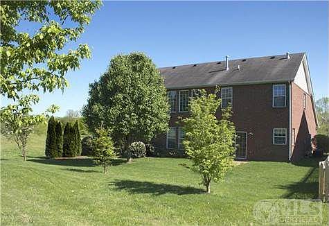 2nd image of 200 Wisteria Dr
