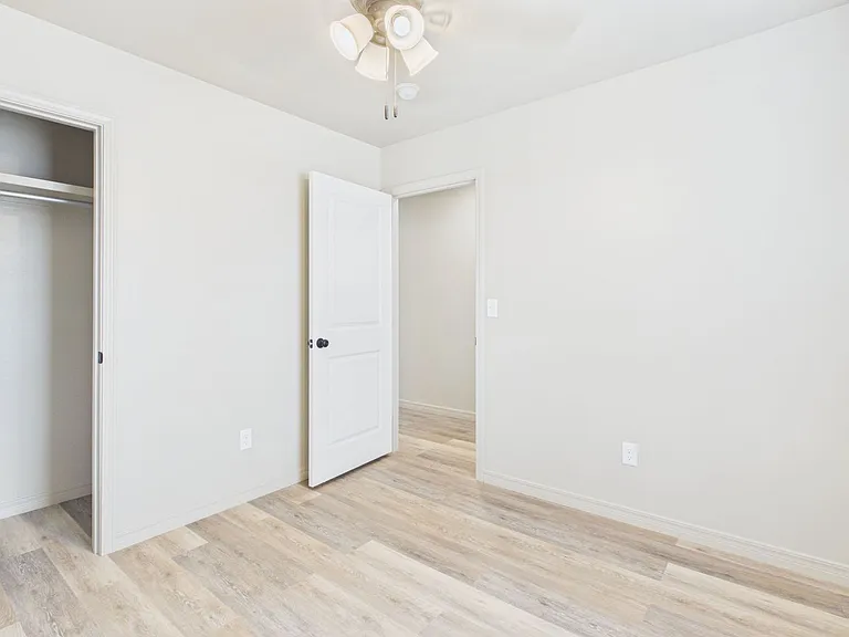 1125 Caprock St — Photo 15
