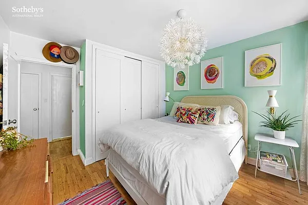 Rented by Sotheby's International Realty | media 7