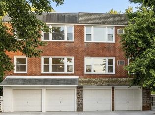 218 Lockart Ln, Philadelphia, PA 19116