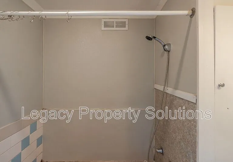 505 S 10th St #1/2 — Photo 7