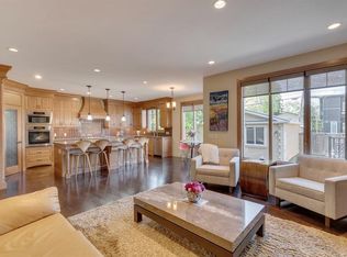 2609 N 7th Ave NW, Calgary, AB T2N 1A6